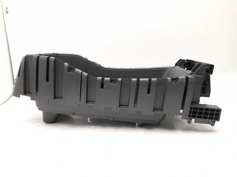 Recambio de moldura para kia ev9 100 gt-line awd referencia OEM IAM  B5633501025 