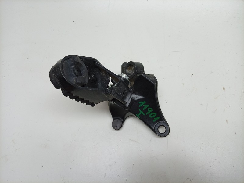 Recambio de estribera izquierda para honda crf 1100l africa twin africa twin referencia OEM IAM  50625MKSE00ZA 