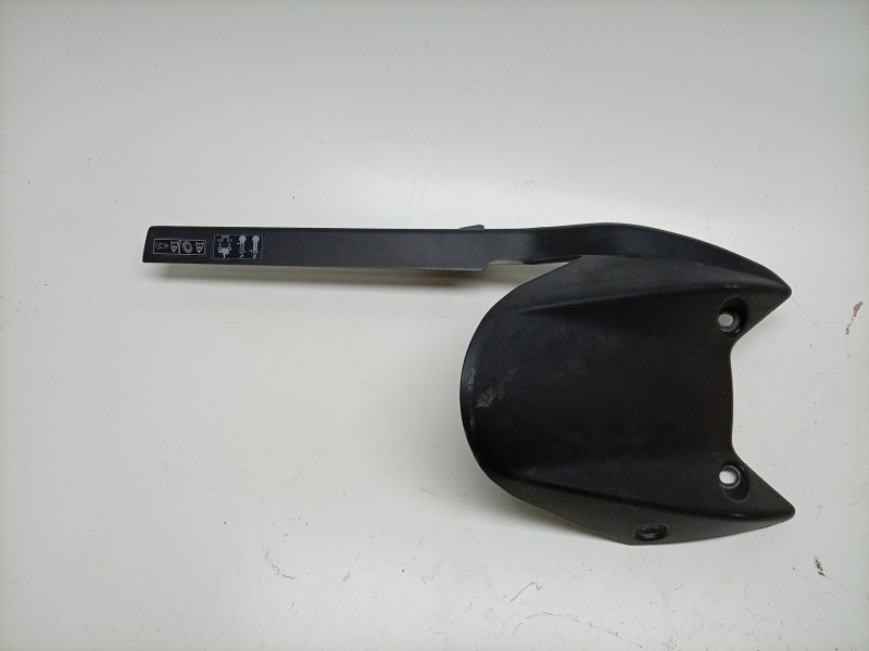 Recambio de guardabarros trasero para triumph street triple 765 rs street triple 765 rs referencia OEM IAM  2057949 