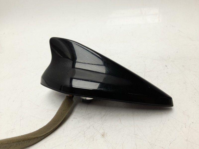Recambio de antena para kia ev9 100 gt-line awd referencia OEM IAM  96210DO400ABP 