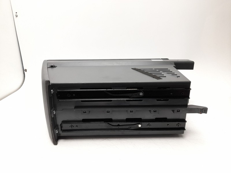 Recambio de apoyabrazos central para kia ev9 100 gt-line awd referencia OEM IAM  84635DO000 