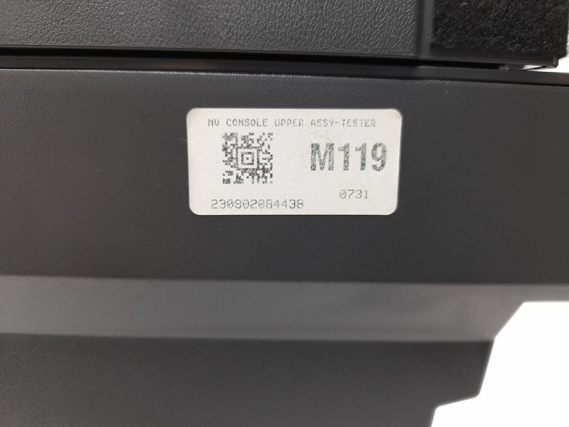 Recambio de apoyabrazos central para kia ev9 100 gt-line awd referencia OEM IAM  84635DO000 