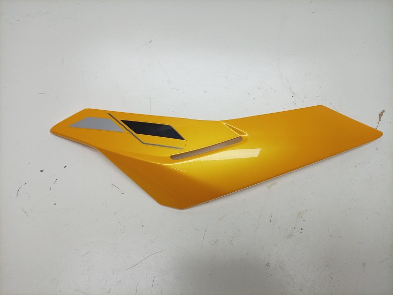 Recambio de quilla izquierda para triumph street triple 765 rs street triple 765 rs referencia OEM IAM  2317054 