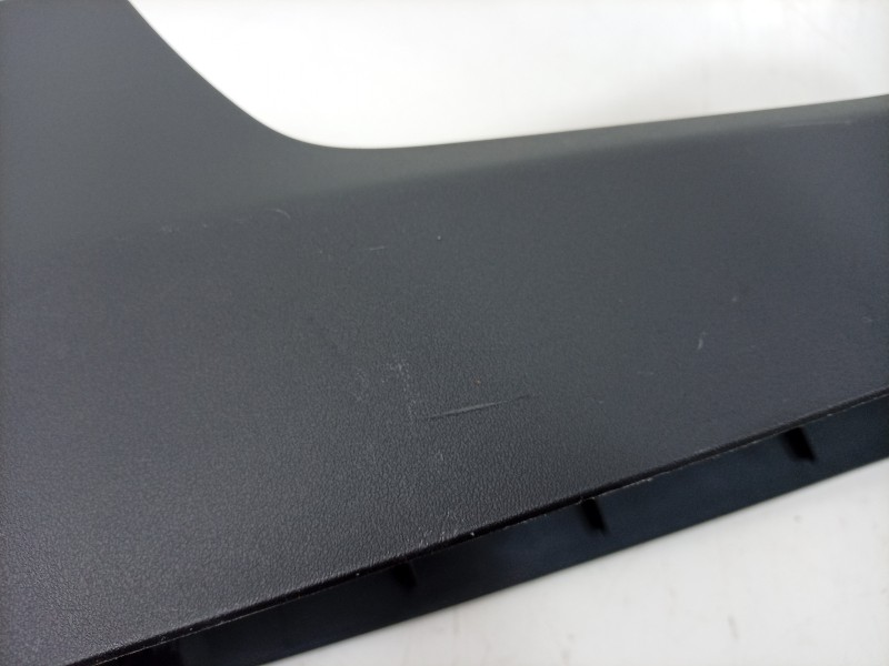 Recambio de moldura para kia ev9 100 gt-line awd referencia OEM IAM  84611DO000 