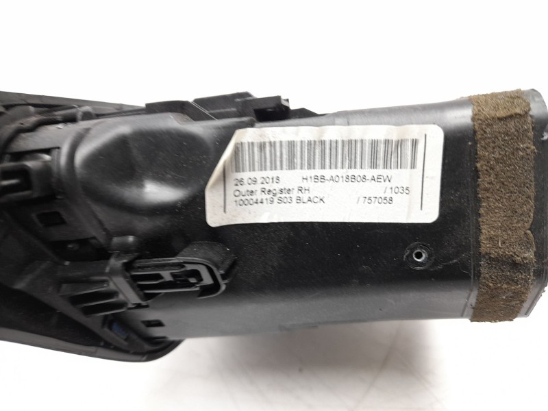 Recambio de aireador derecho para ford fiesta vii (hj, hf) 1.0 ecoboost referencia OEM IAM  H1BBA018B08AEW 