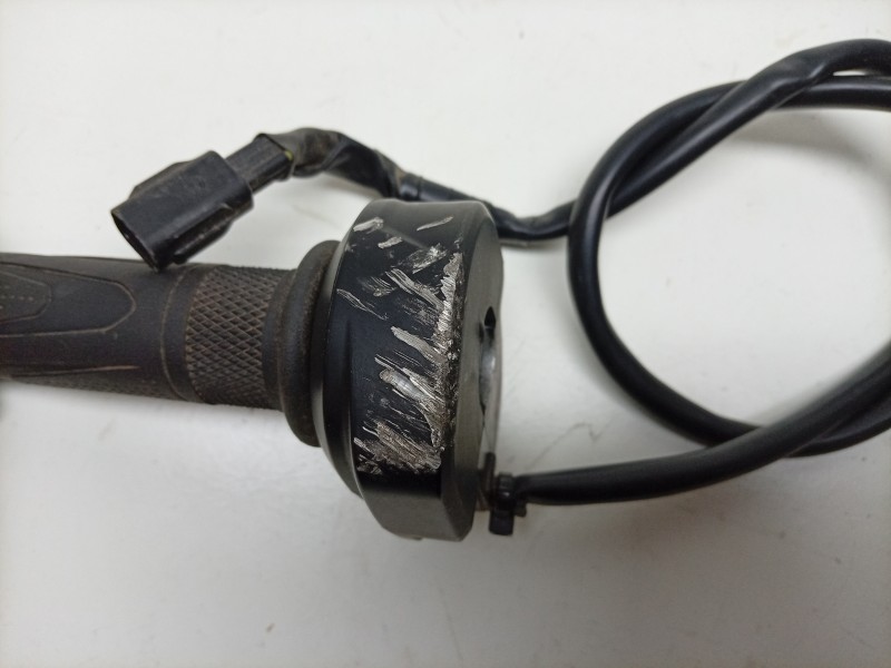 Recambio de potenciometro pedal para triumph street triple 765 rs street triple 765 rs referencia OEM IAM  T2042226 