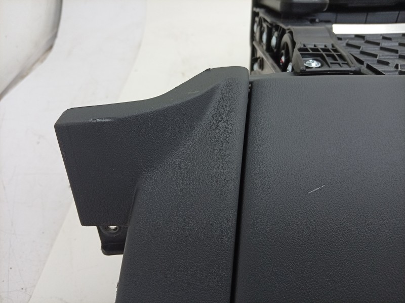 Recambio de guantera para kia ev9 100 gt-line awd referencia OEM IAM  84510DO100CRN 