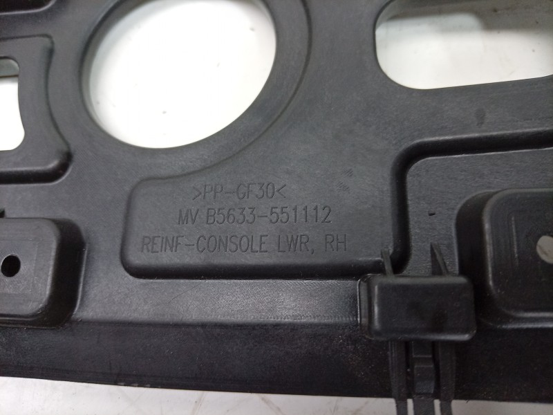 Recambio de moldura para kia ev9 100 gt-line awd referencia OEM IAM  84622DO000 