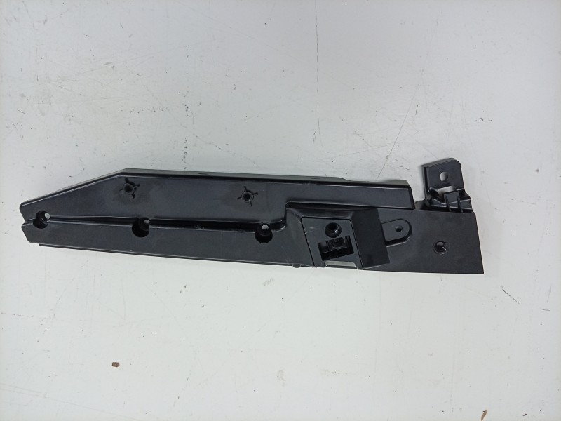Recambio de moldura para kia ev9 100 gt-line awd referencia OEM IAM  84632DO000 