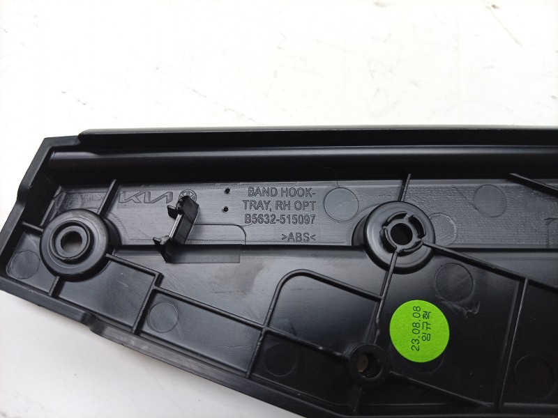 Recambio de moldura para kia ev9 100 gt-line awd referencia OEM IAM  84632DO000 
