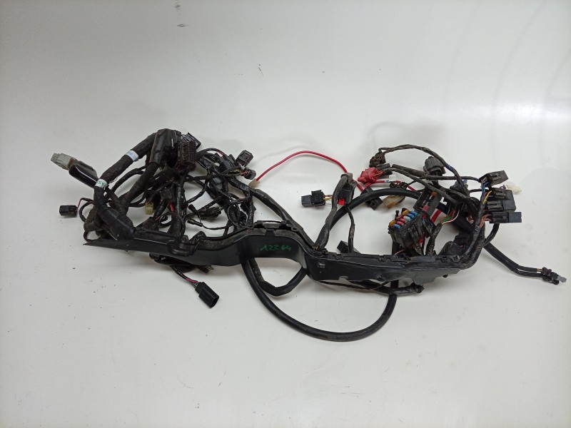 Recambio de cableado electrico para triumph street triple 765 rs street triple 765 rs referencia OEM IAM  T2506090 