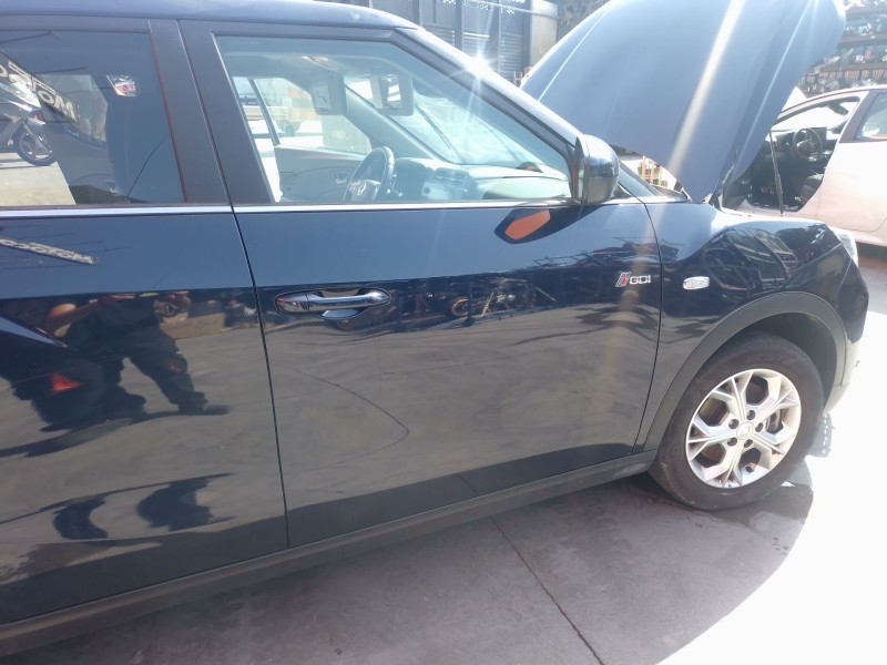 Recambio de puerta delantera derecha para kg mobility tivoli referencia OEM IAM   