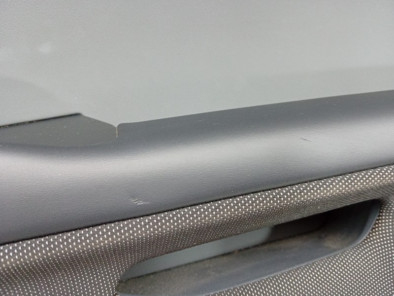 Recambio de guarnecido puerta trasera derecha para kia ev9 100 gt-line awd referencia OEM IAM   