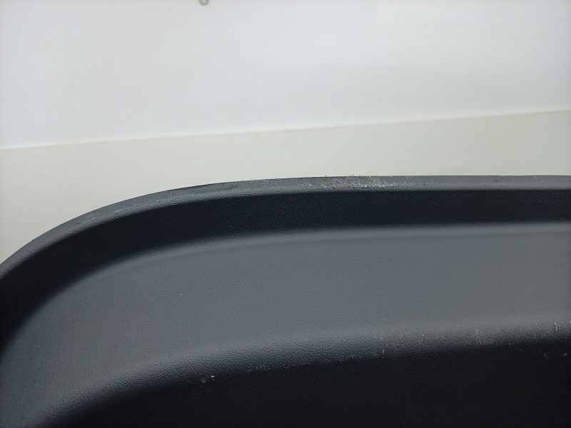 Recambio de guarnecido puerta trasera derecha para kia ev9 100 gt-line awd referencia OEM IAM   