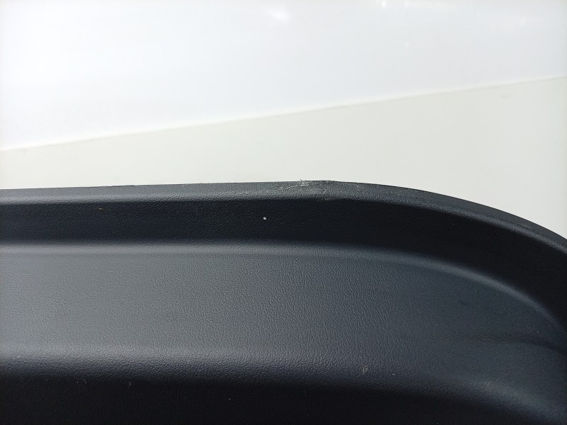Recambio de guarnecido puerta trasera derecha para kia ev9 100 gt-line awd referencia OEM IAM   