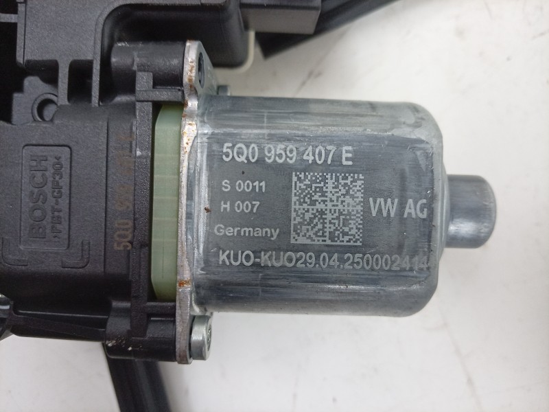 Recambio de elevalunas trasero izquierdo para seat ateca (kh7, khp) 1.5 tsi referencia OEM IAM  5Q0959407E 