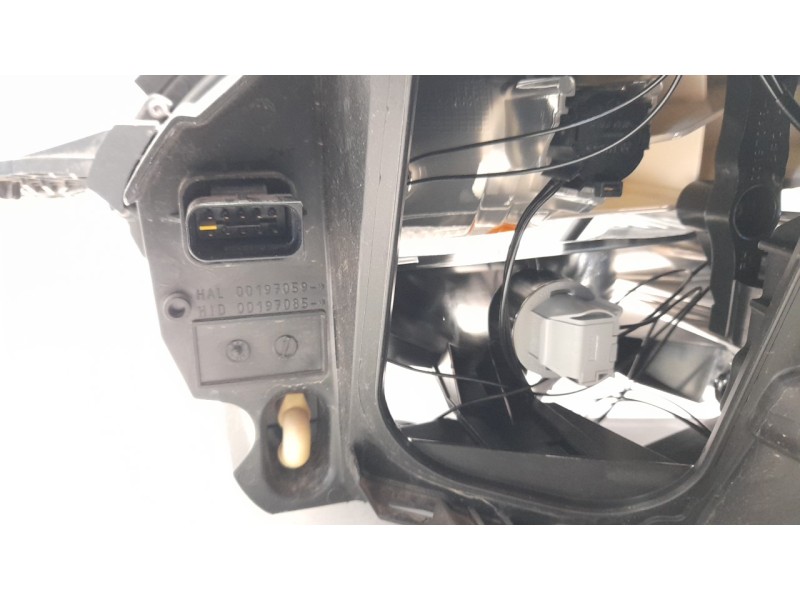 Recambio de faro derecho para citroen jumpy fugón 1.5 blue-hdi fap referencia OEM IAM 9808567680 10107620001 