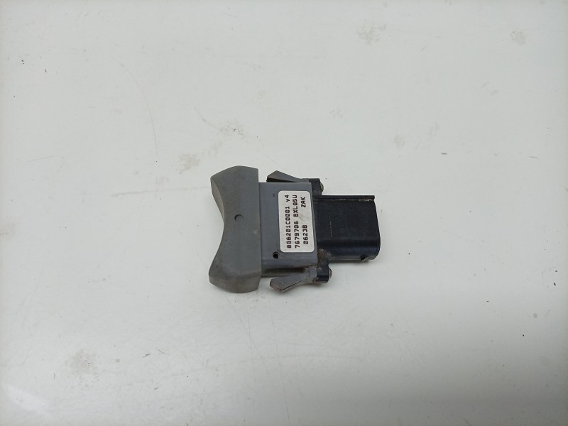 Recambio de mando asiento calefactable para bmw k 1200 s/r/gt k 1200 gt   ´06 referencia OEM IAM  7679706 
