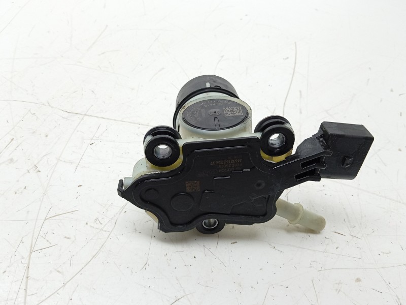 Recambio de bomba combustible para mercedes-benz glc coupe (c253) 250 d 4-matic (253.309) referencia OEM IAM F01C250151 F01C0700