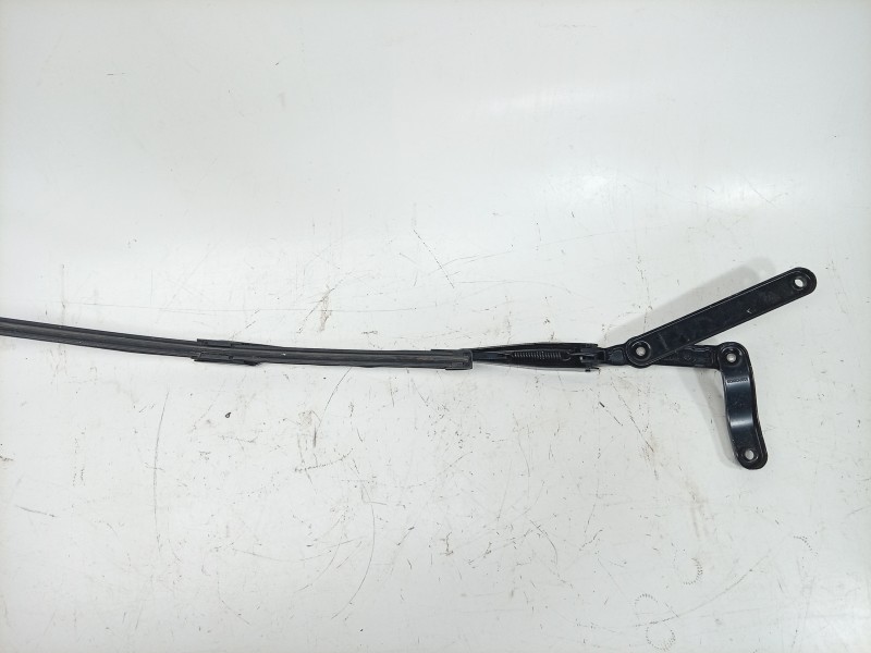 Recambio de brazo limpia delantero derecho para mercedes-benz cle cle 220d referencia OEM IAM  A2068201100 