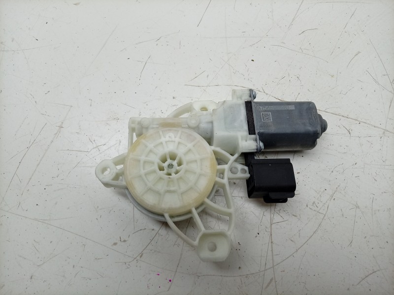 Recambio de motor elevalunas delantero izquierdo para ford fiesta vii (hj, hf) 1.0 ecoboost referencia OEM IAM  A75654110 