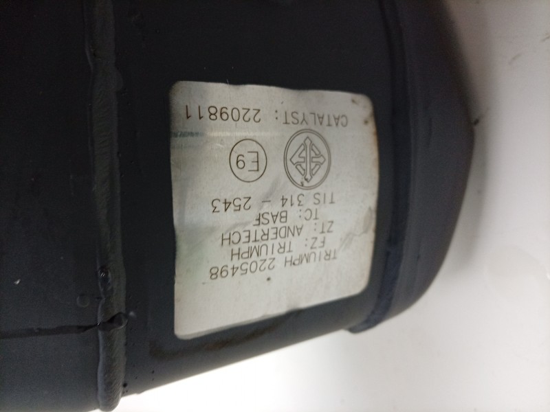 Recambio de colector escape para triumph street triple 765 rs street triple 765 rs referencia OEM IAM  T2205108 