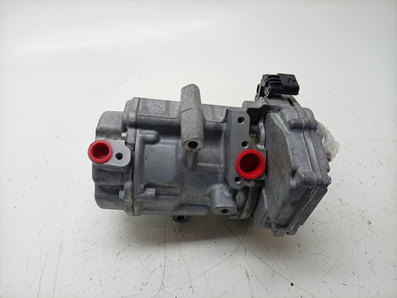 Recambio de compresor aire acondicionado para nissan juke (f16_) 1.6 hybrid referencia OEM IAM 0424002320 926003211R 