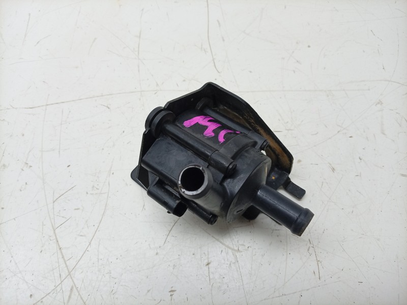 Recambio de bomba agua para ford fiesta vii (hj, hf) 1.0 ecoboost referencia OEM IAM  GN118K577AA CPZFR008/390065
