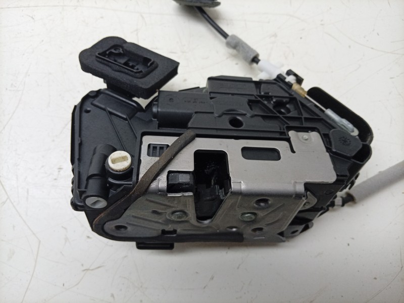 Recambio de cerradura puerta trasera izquierda para audi q3 sportback (f3n) 35 tdi referencia OEM IAM 5TA839015L 5TA839015Q 