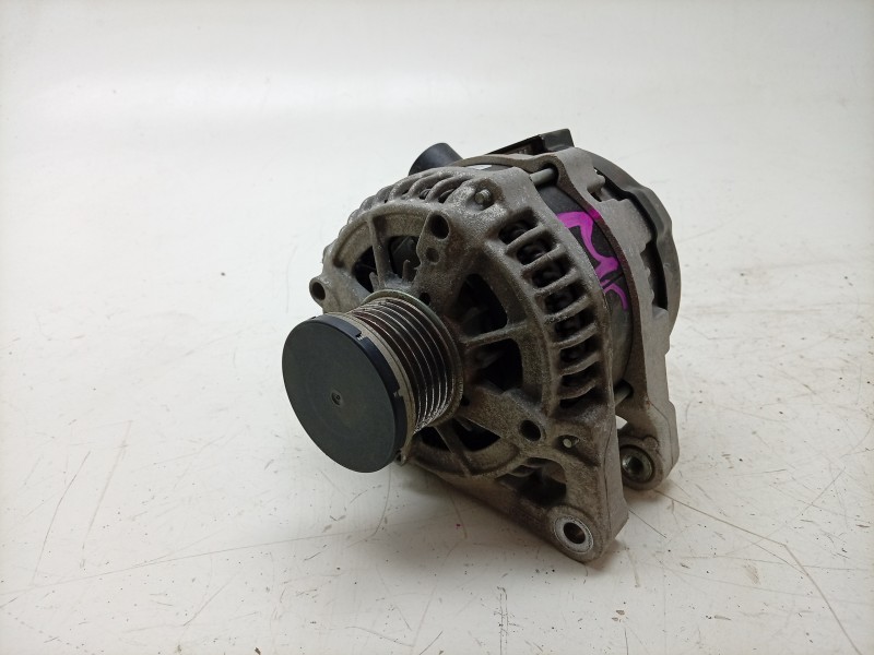 Recambio de alternador para ford fiesta vii (hj, hf) 1.0 ecoboost referencia OEM IAM 2077261 2077261 ALF810004DN