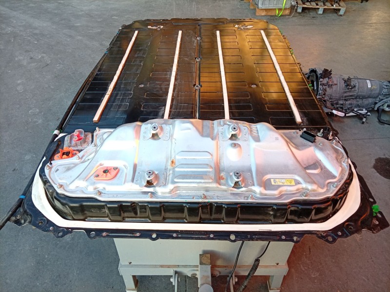 Recambio de bateria para tesla model 3 ev referencia OEM IAM  170001400C 