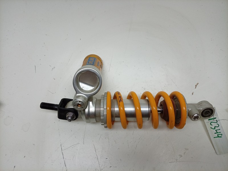 Recambio de amortiguador trasero para triumph street triple 765 rs street triple 765 rs referencia OEM IAM  T2050312 
