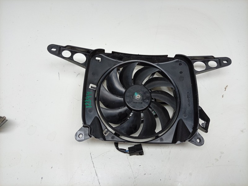 Recambio de electroventilador para triumph street triple 765 rs street triple 765 rs referencia OEM IAM  T2101744 