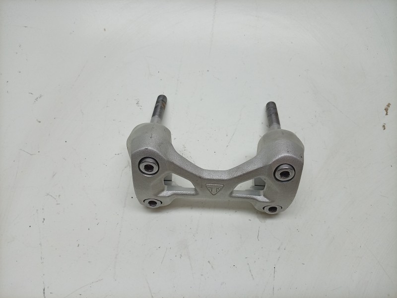 Recambio de tija para triumph street triple 765 rs street triple 765 rs referencia OEM IAM  T2046815 