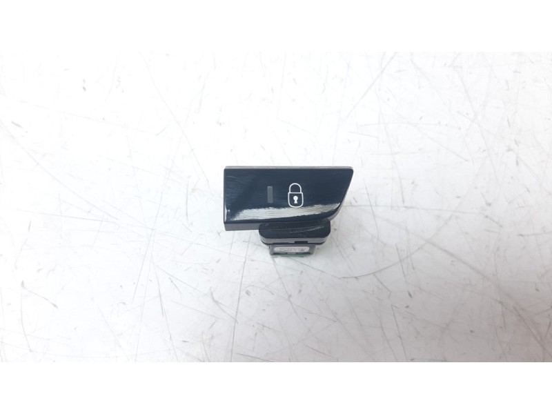 Recambio de interruptor para citroen c4 picasso 1.2 12v e-thp referencia OEM IAM 9678101077  