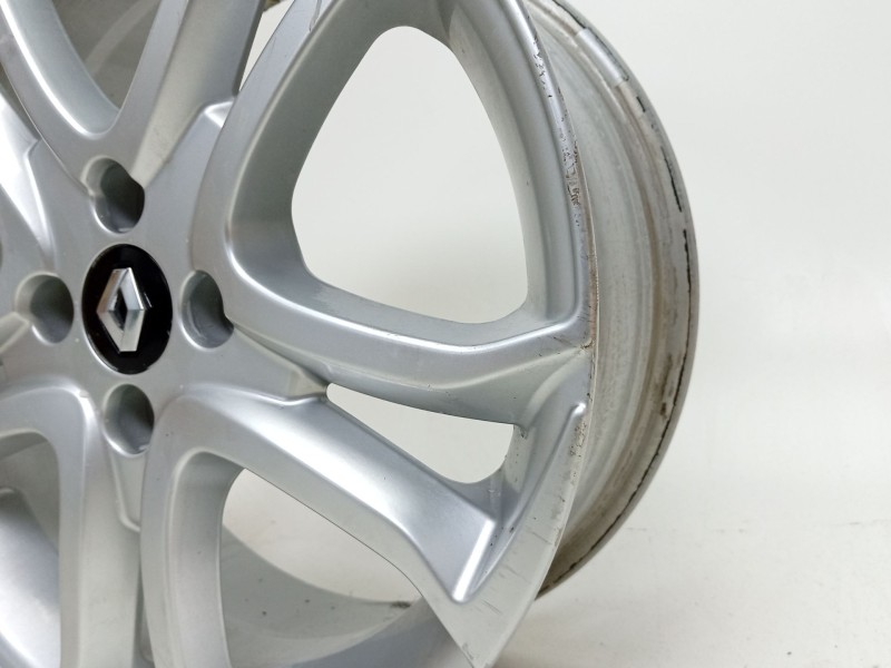 Recambio de llanta para renault clio iv (bh_) 0.9 tce 90 referencia OEM IAM  403003646R 