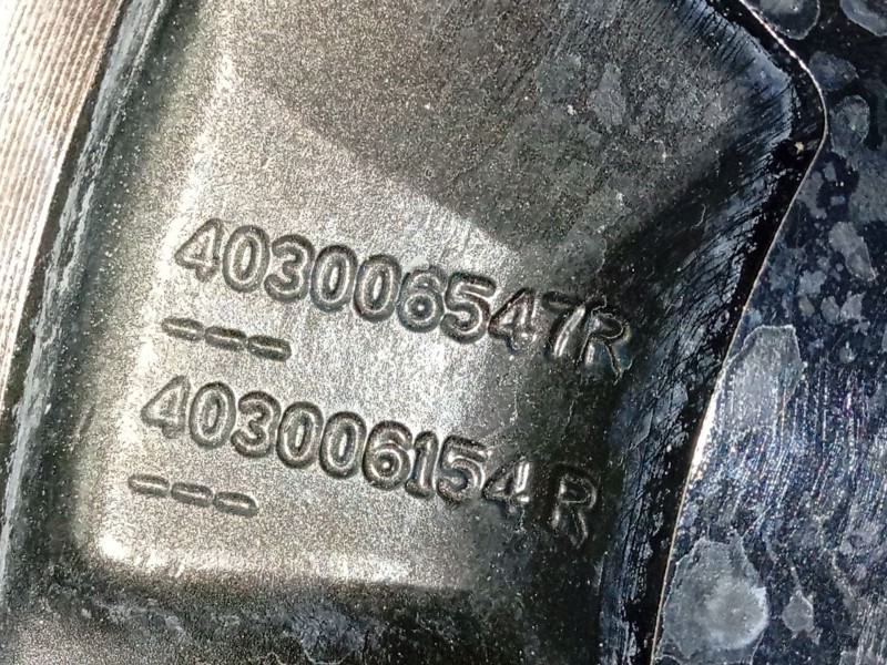 Recambio de llanta para dacia sandero iii 1.0 tce 90 eco-g referencia OEM IAM  403006547R 
