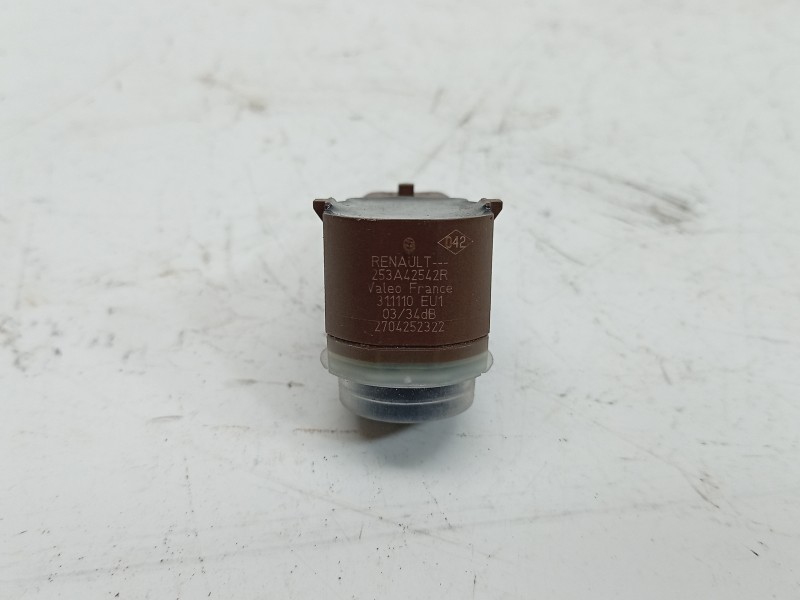 Recambio de sensor aparcamiento delantero para dacia sandero iii 1.0 tce 90 eco-g referencia OEM IAM 2704252322 253A42542R 