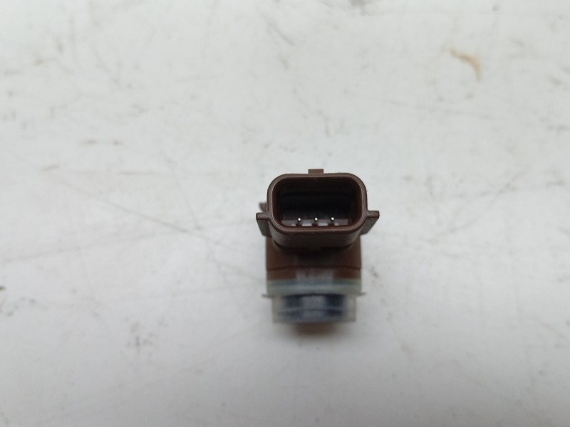 Recambio de sensor aparcamiento delantero para dacia sandero iii 1.0 tce 90 eco-g referencia OEM IAM 2704252322 253A42542R 