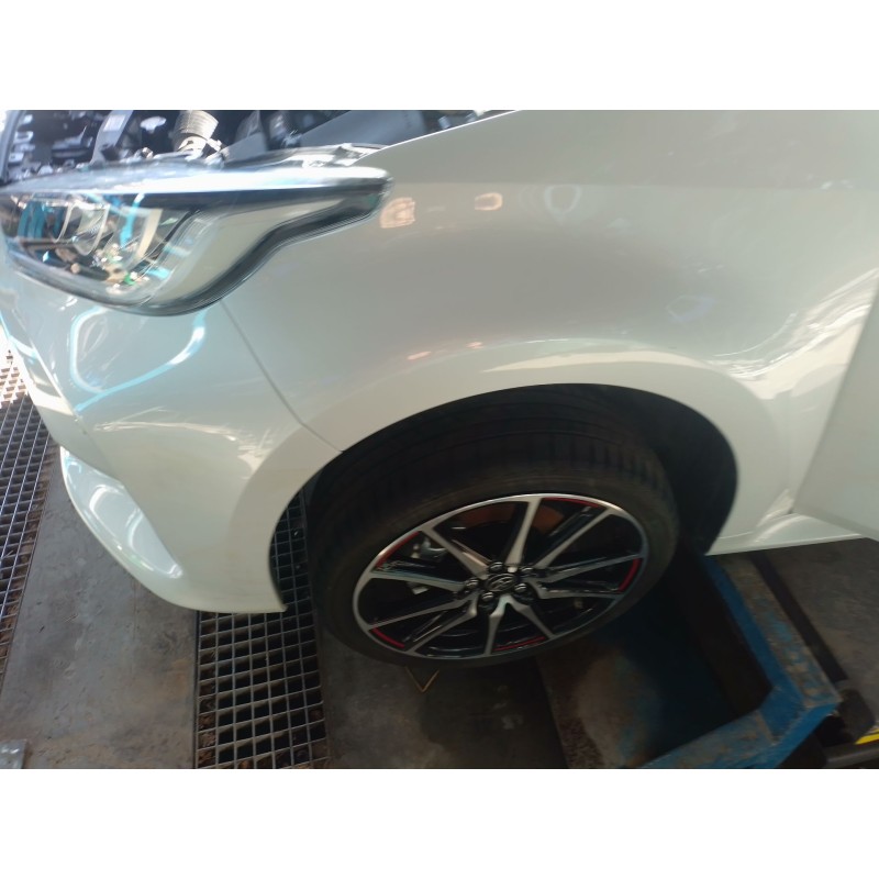 Recambio de amortiguador delantero izquierdo para toyota yaris (_p21_, _pa1_, _ph1_) 1.5 hybrid (mxph11) referencia OEM IAM   