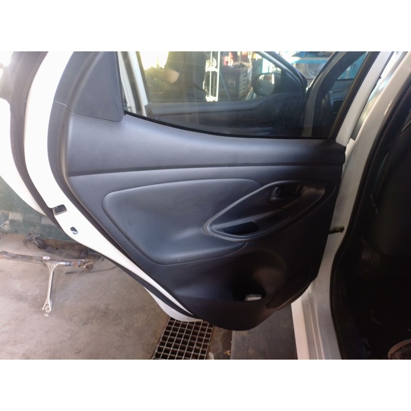 Recambio de elevalunas trasero izquierdo para toyota yaris (_p21_, _pa1_, _ph1_) 1.5 hybrid (mxph11) referencia OEM IAM   