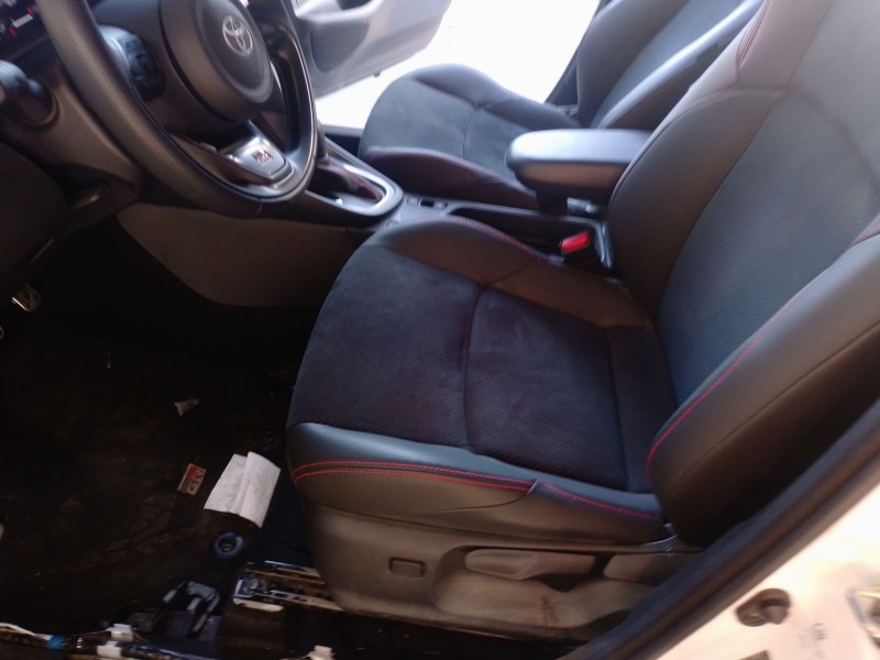 Recambio de juego asientos completo para toyota yaris (_p21_, _pa1_, _ph1_) 1.5 hybrid (mxph11) referencia OEM IAM   