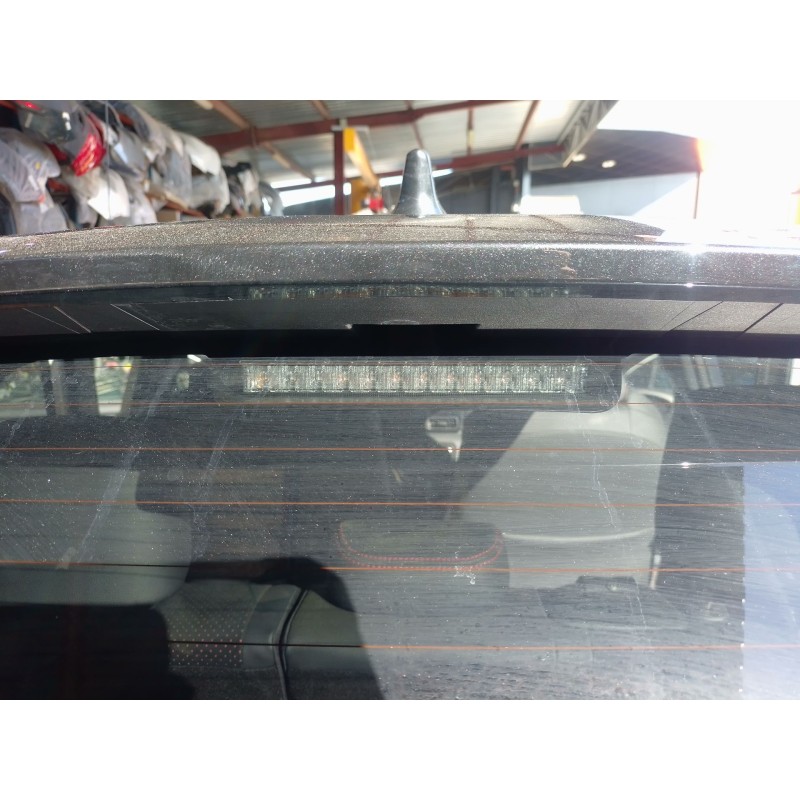 Recambio de luz central de freno para toyota yaris (_p21_, _pa1_, _ph1_) 1.5 hybrid (mxph11) referencia OEM IAM   