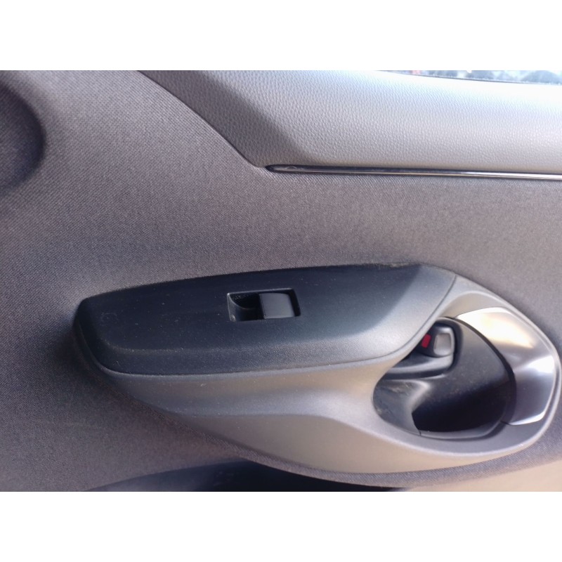 Recambio de mando elevalunas delantero derecho para toyota yaris (_p21_, _pa1_, _ph1_) 1.5 hybrid (mxph11) referencia OEM IAM   