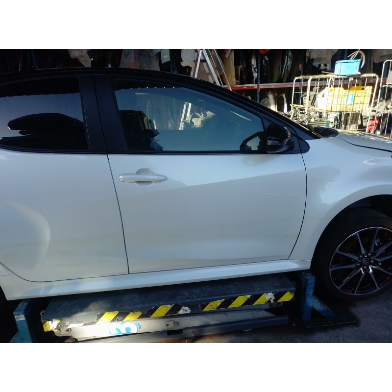 Recambio de puerta delantera derecha para toyota yaris (_p21_, _pa1_, _ph1_) 1.5 hybrid (mxph11) referencia OEM IAM   