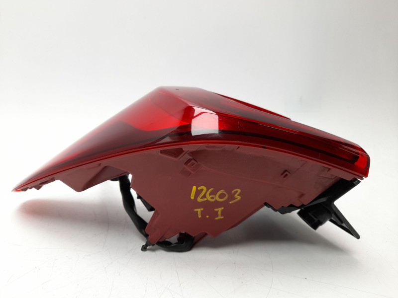 Recambio de piloto trasero izquierdo para kia stonic (yb) 1.0 t-gdi eco-dynamics+ referencia OEM IAM  92401H8500 