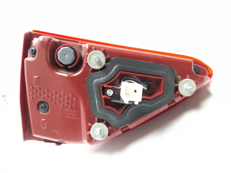 Recambio de piloto trasero derecho interior para kia stonic (yb) 1.0 t-gdi eco-dynamics+ referencia OEM IAM  92404H8500 