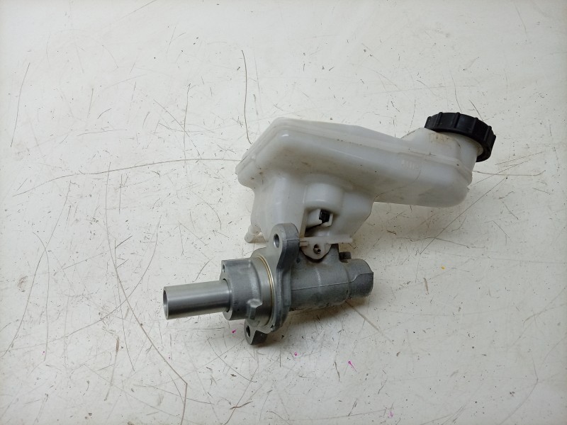 Recambio de bomba freno para ford fiesta vii (hj, hf) 1.0 ecoboost referencia OEM IAM 2557501 2557501 