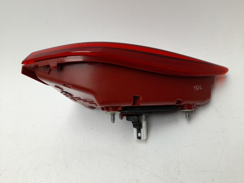 Recambio de piloto trasero izquierdo interior para kia stonic (yb) 1.0 t-gdi eco-dynamics+ referencia OEM IAM  92403H8500 