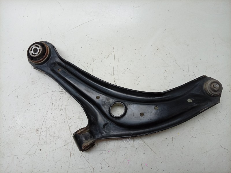 Recambio de brazo suspension inferior delantero derecho para ford fiesta vii (hj, hf) 1.0 ecoboost referencia OEM IAM  H1BC3042R